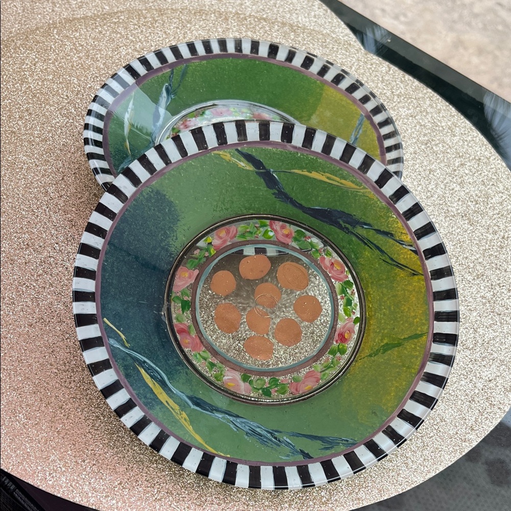 VTG MacKenzie-Childs Circus Rose 7-inch glass salad plate